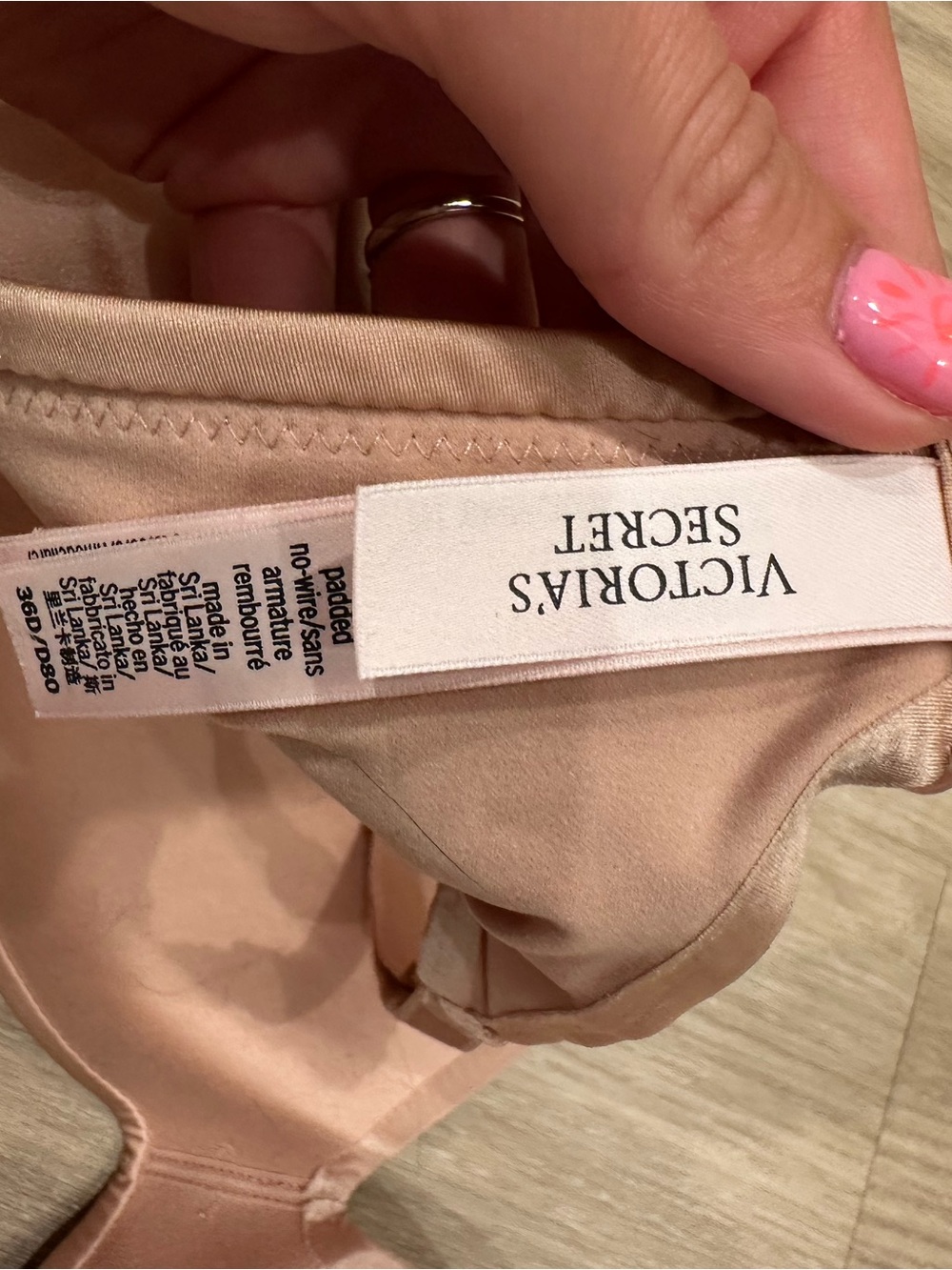 Victoria's Secret Smooth Nude Pink Push Up Bra - Picture 4 of 6